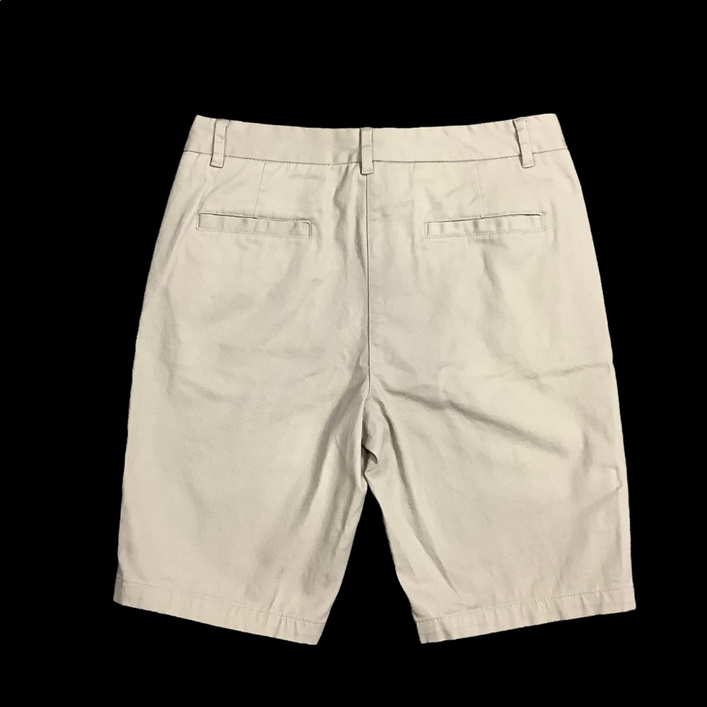 Junior's IZOD 9 Medium Shorts Chino Khakis Khaki Bermuda Stretch School Wear NEW - Picture 4 of 8